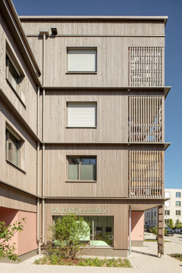 SYNN M Hoch Foto c O Heissner 4846